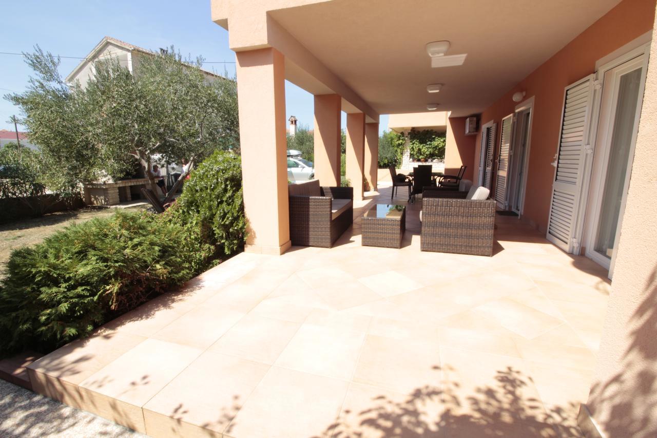 Studios & Rooms Fiesta Novalja Exterior foto